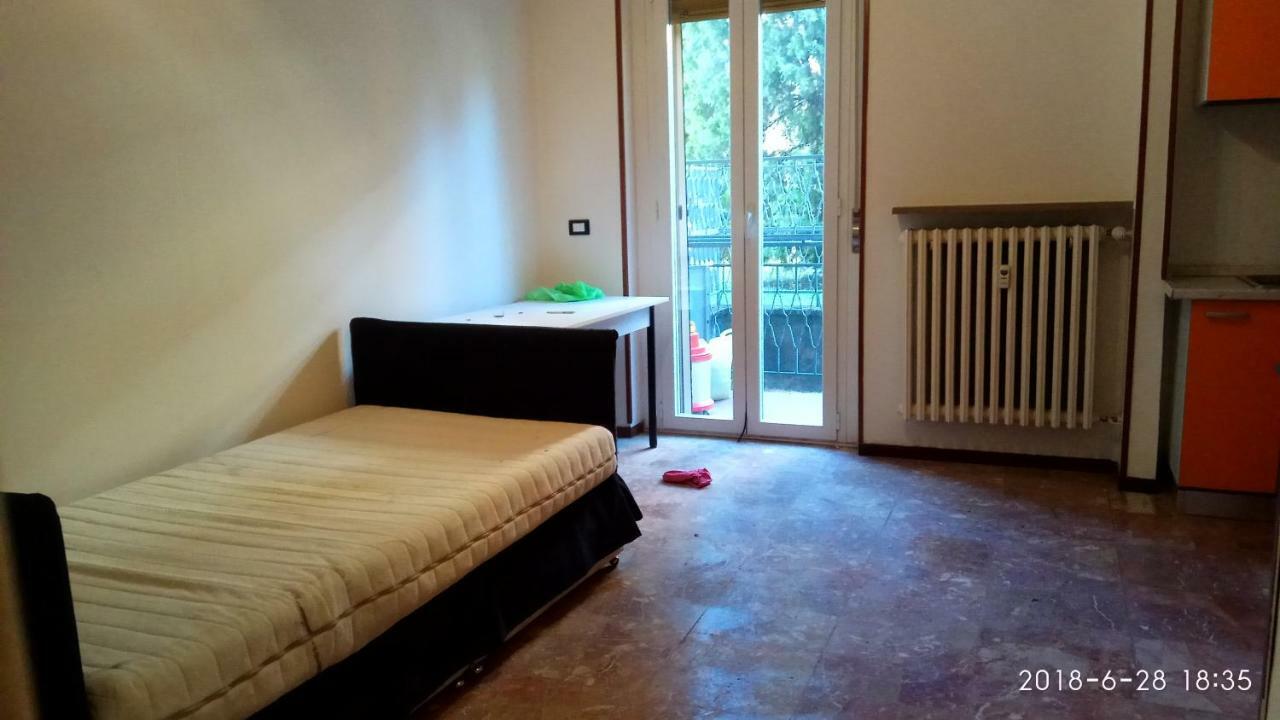 Bixio Apartment Павия Екстериор снимка