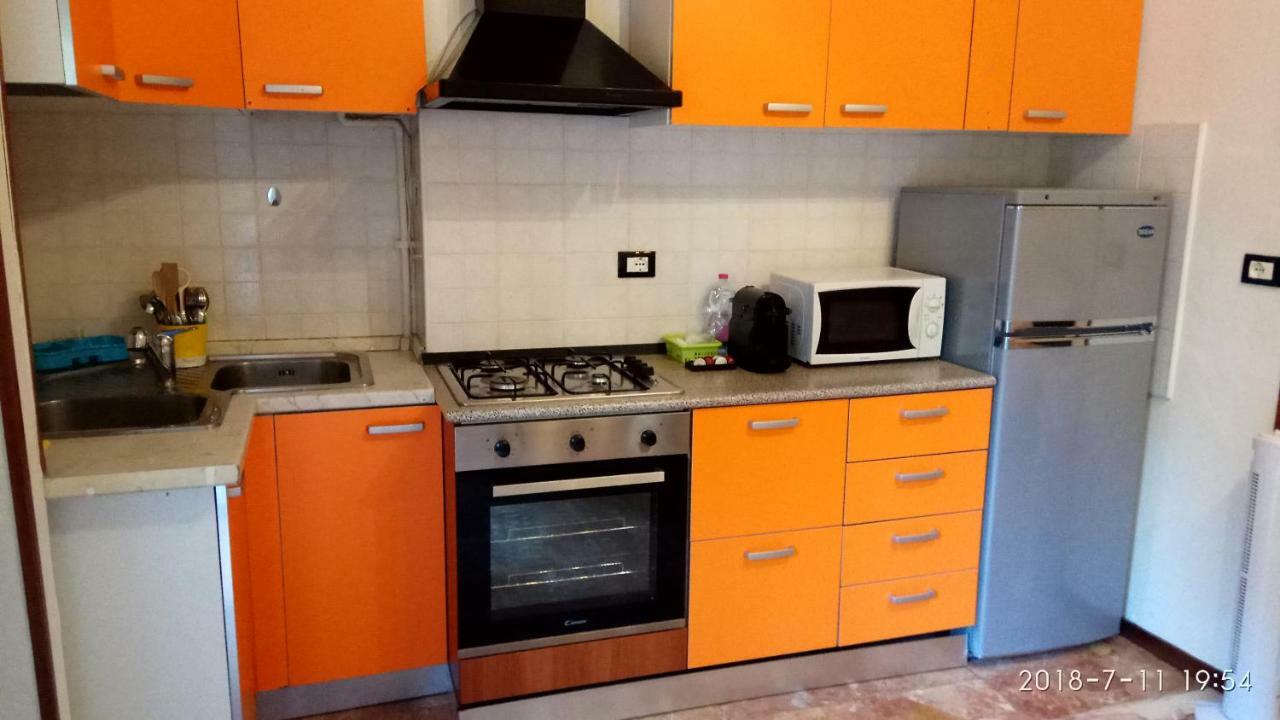 Bixio Apartment Павия Екстериор снимка