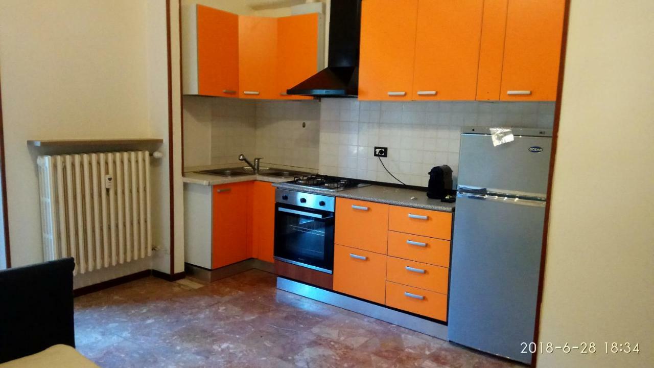 Bixio Apartment Павия Екстериор снимка